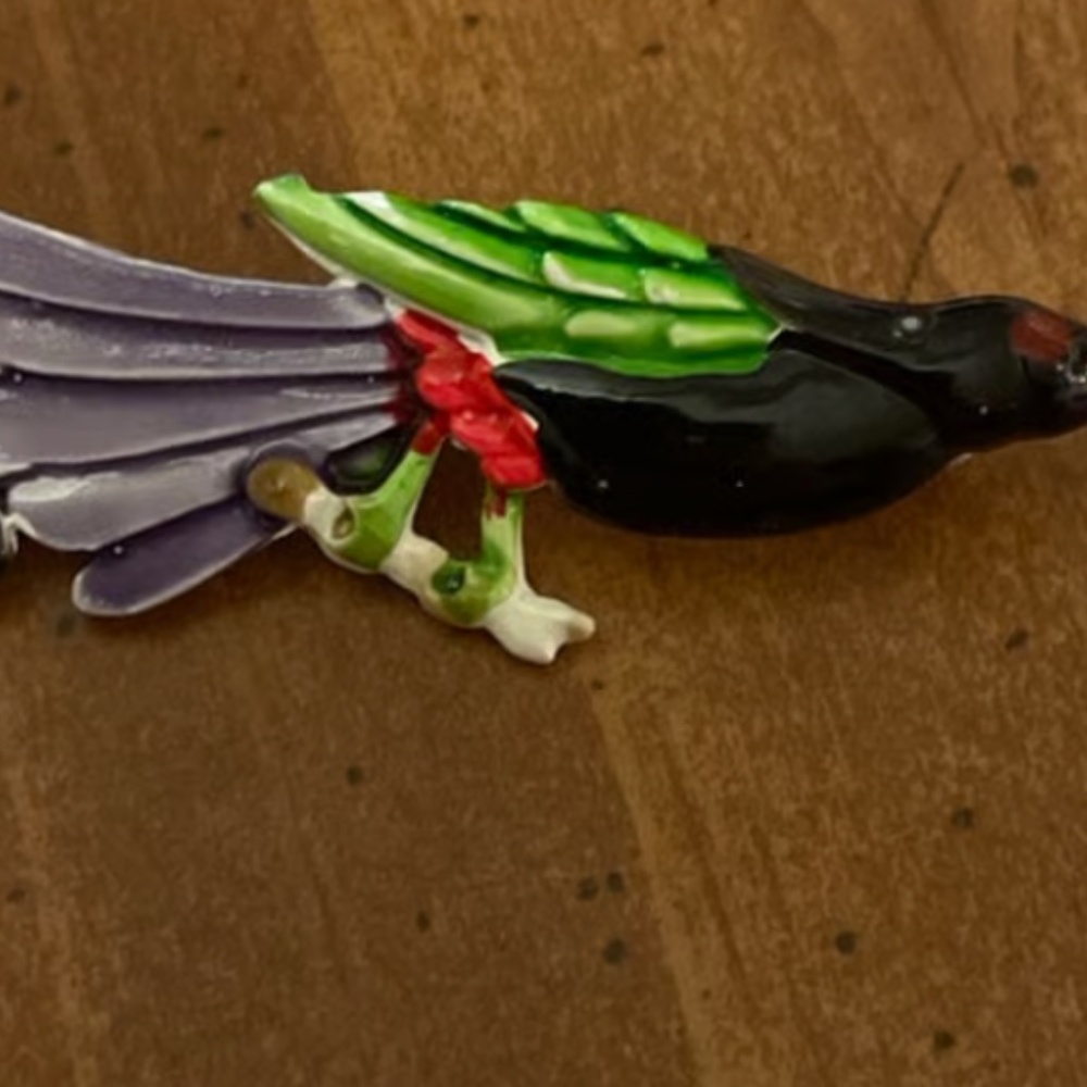 Vintage Metal Tucan Bird Brooch Colorful Pin Good Condition Unmarked